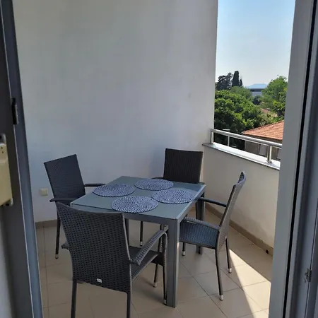 Mary Apartman