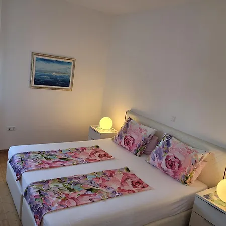 Апартаменты Mary