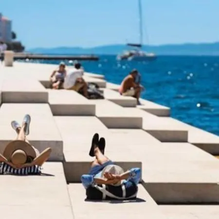 Mary Апартаменти *